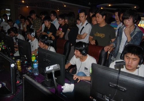 何去何从？外媒曝LEC仍无队伍与Rekkles签约